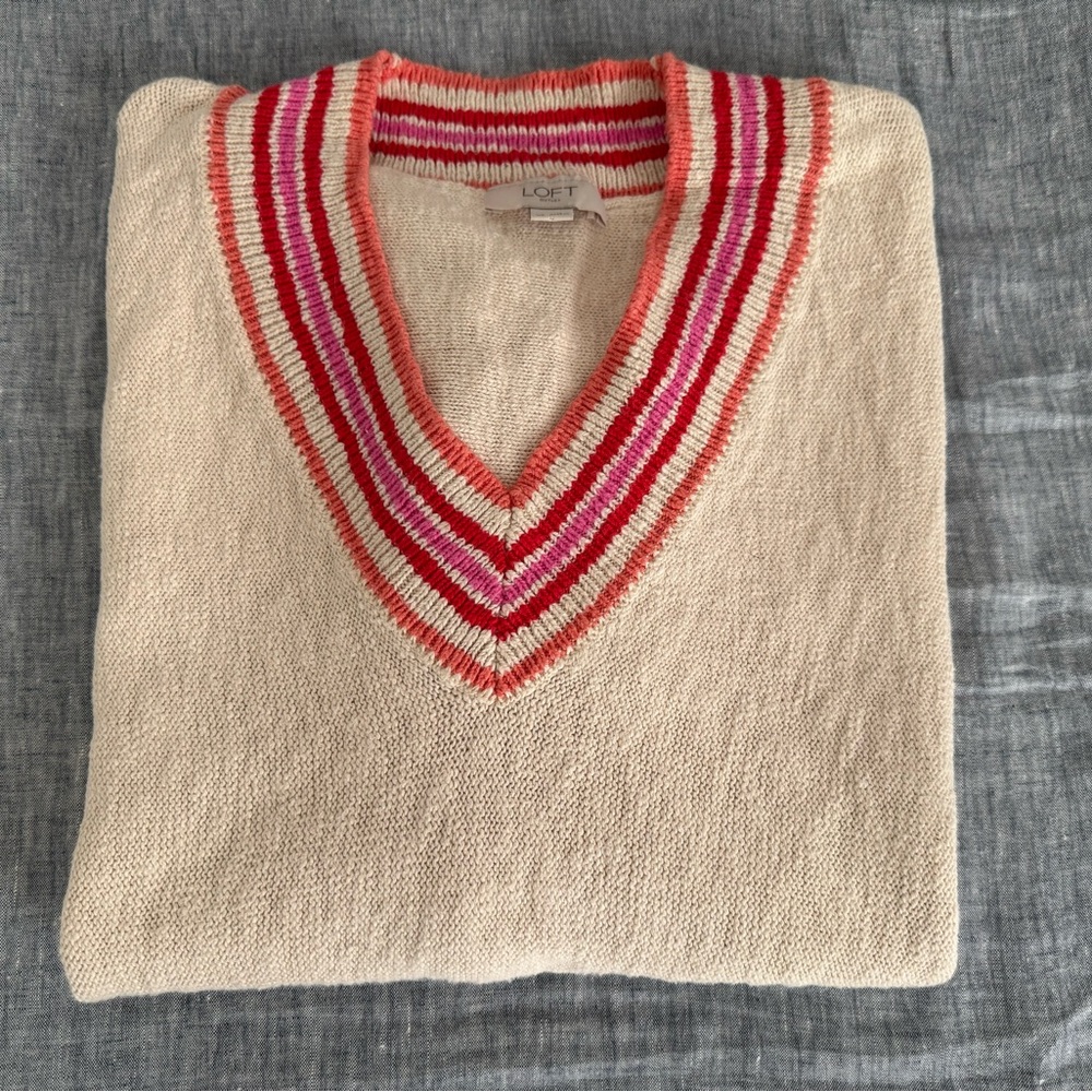 LOFT Cream Short Sleeve Sweater with Red, Orange, and Pink V-Neck